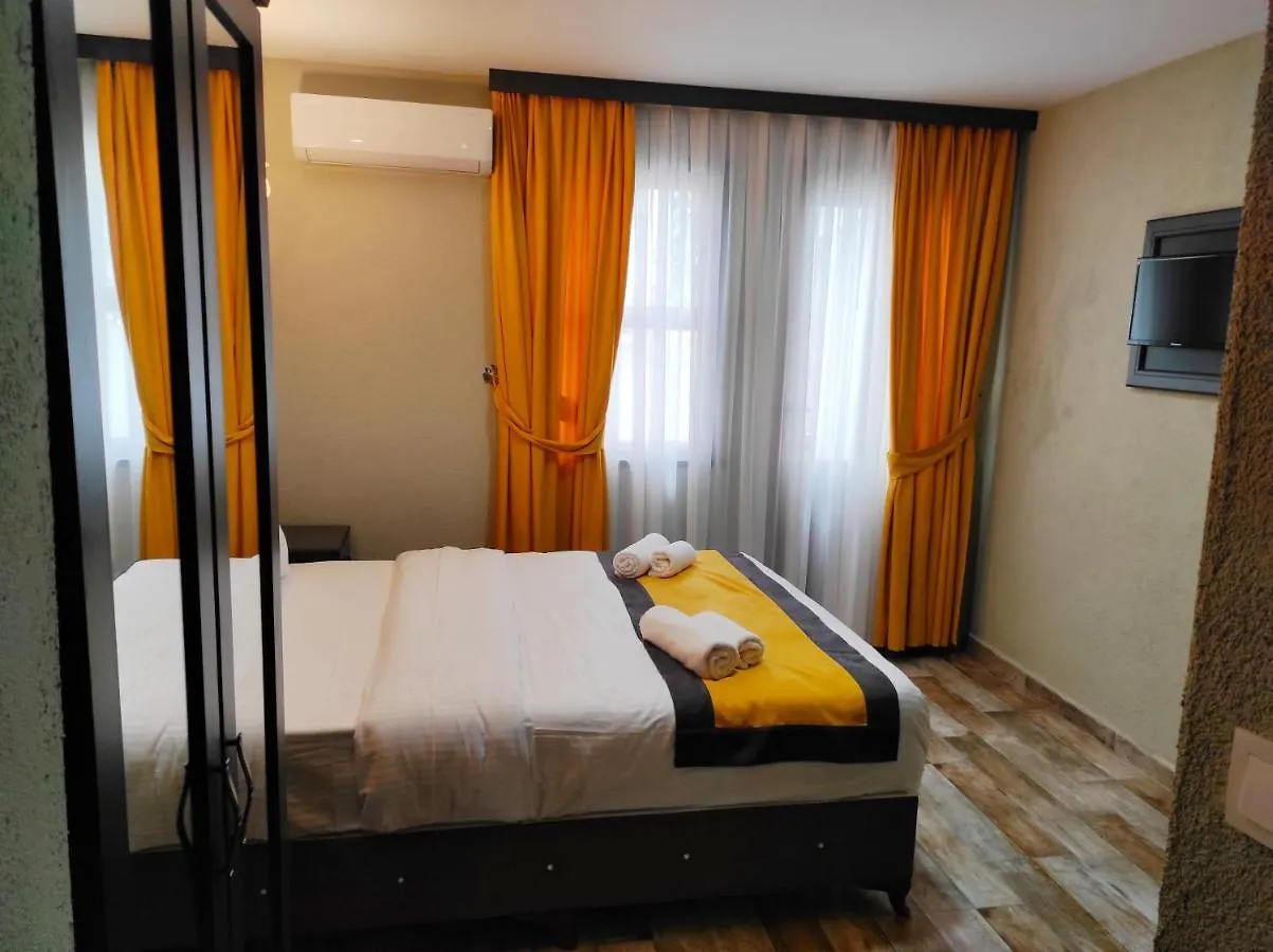 Отель Lebon Hotel-Special Class Стамбул